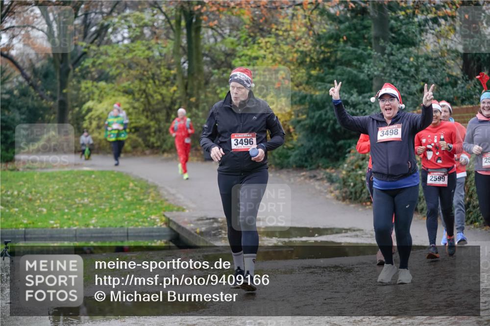 07.12.2025 - St. Pauli X-Mass-Run No. 15 Michael Burmester http://msf.ph/oto/9409166 07.12.2025 11:27:28 Laufen 1, 3496, 3498, 2599, 25 meine-sportfotos.de