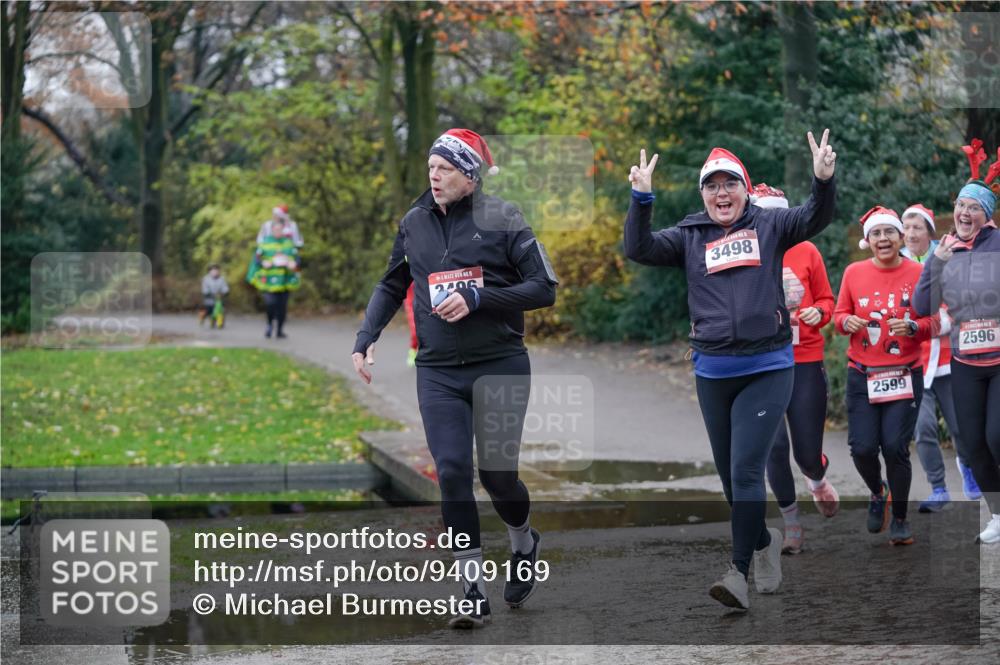 07.12.2025 - St. Pauli X-Mass-Run No. 15 Michael Burmester http://msf.ph/oto/9409169 07.12.2025 11:27:28 Laufen 15, 2406, 3498, 2599, 2596 meine-sportfotos.de