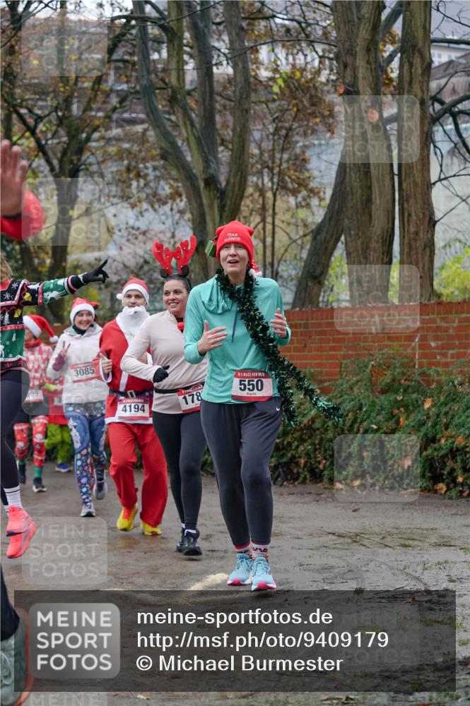 07.12.2025 - St. Pauli X-Mass-Run No. 15 Michael Burmester http://msf.ph/oto/9409179 07.12.2025 09:45:12 Laufen 3085, 4194, 178, 15, 550 meine-sportfotos.de