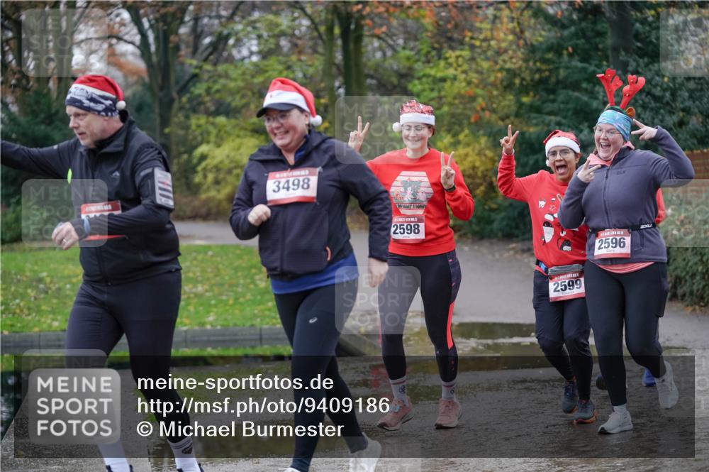 07.12.2025 - St. Pauli X-Mass-Run No. 15 Michael Burmester http://msf.ph/oto/9409186 07.12.2025 11:27:30 Laufen 3498, 5, 2598, 2599, 2596 meine-sportfotos.de