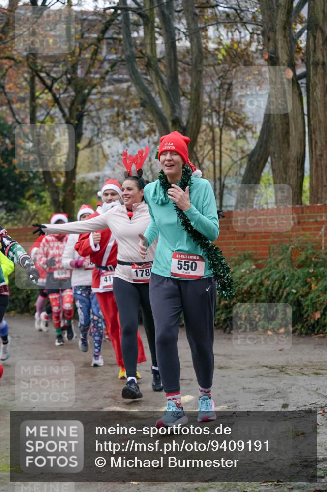 07.12.2025 - St. Pauli X-Mass-Run No. 15 Michael Burmester http://msf.ph/oto/9409191 07.12.2025 09:45:12 Laufen 699, 419, 178, 15, 550 meine-sportfotos.de