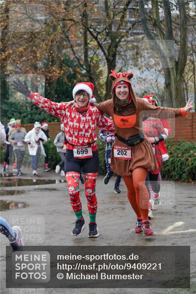 07.12.2025 - St. Pauli X-Mass-Run No. 15 Michael Burmester http://msf.ph/oto/9409221 07.12.2025 09:45:15 Laufen 15, 699, 15, 202 meine-sportfotos.de