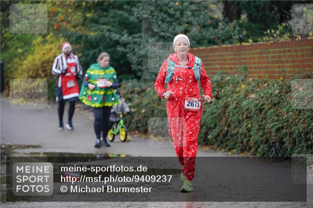 07.12.2025 - St. Pauli X-Mass-Run No. 15 Michael Burmester http://msf.ph/oto/9409237 07.12.2025 11:27:38 Laufen 2671 meine-sportfotos.de