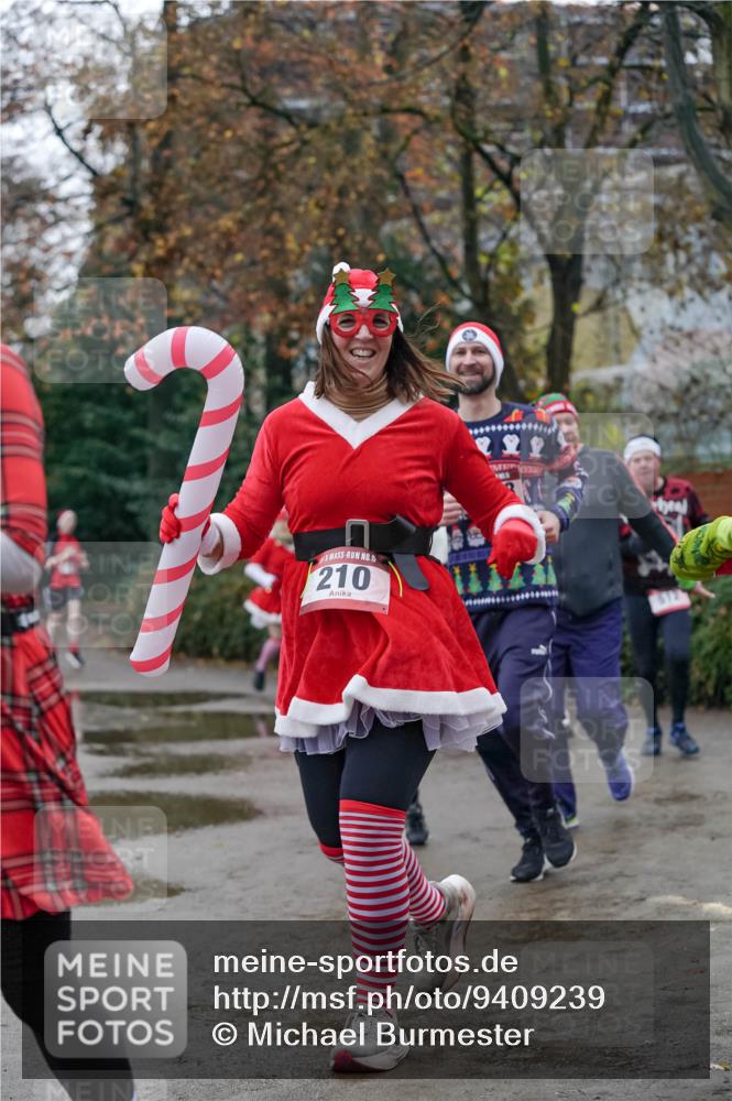 07.12.2025 - St. Pauli X-Mass-Run No. 15 Michael Burmester http://msf.ph/oto/9409239 07.12.2025 09:45:17 Laufen 15, 210 meine-sportfotos.de