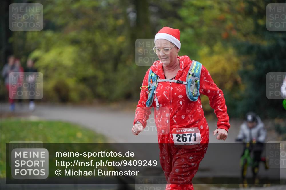 07.12.2025 - St. Pauli X-Mass-Run No. 15 Michael Burmester http://msf.ph/oto/9409249 07.12.2025 11:27:40 Laufen 15, 2671 meine-sportfotos.de
