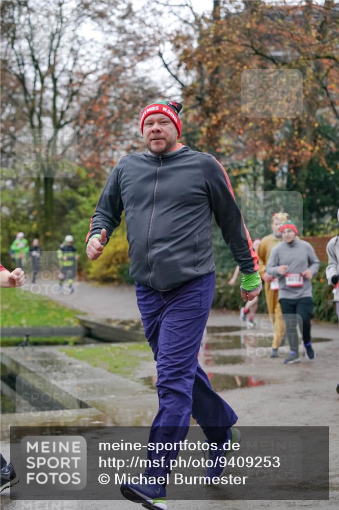 07.12.2025 - St. Pauli X-Mass-Run No. 15 Michael Burmester http://msf.ph/oto/9409253 07.12.2025 09:45:19 Laufen 4658 meine-sportfotos.de