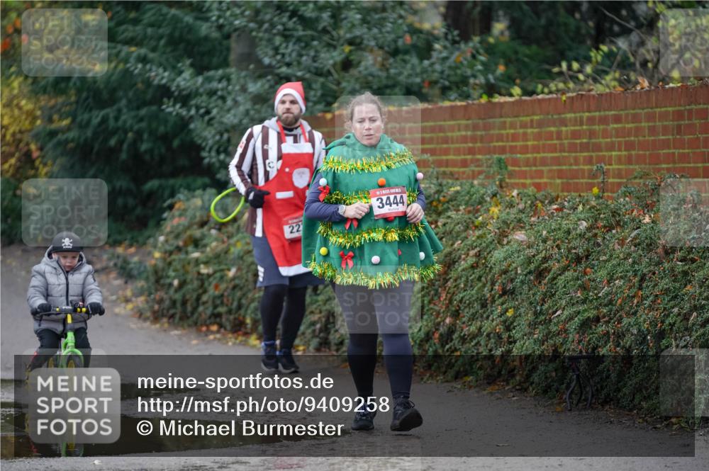 07.12.2025 - St. Pauli X-Mass-Run No. 15 Michael Burmester http://msf.ph/oto/9409258 07.12.2025 11:27:41 Laufen 22, 3444 meine-sportfotos.de