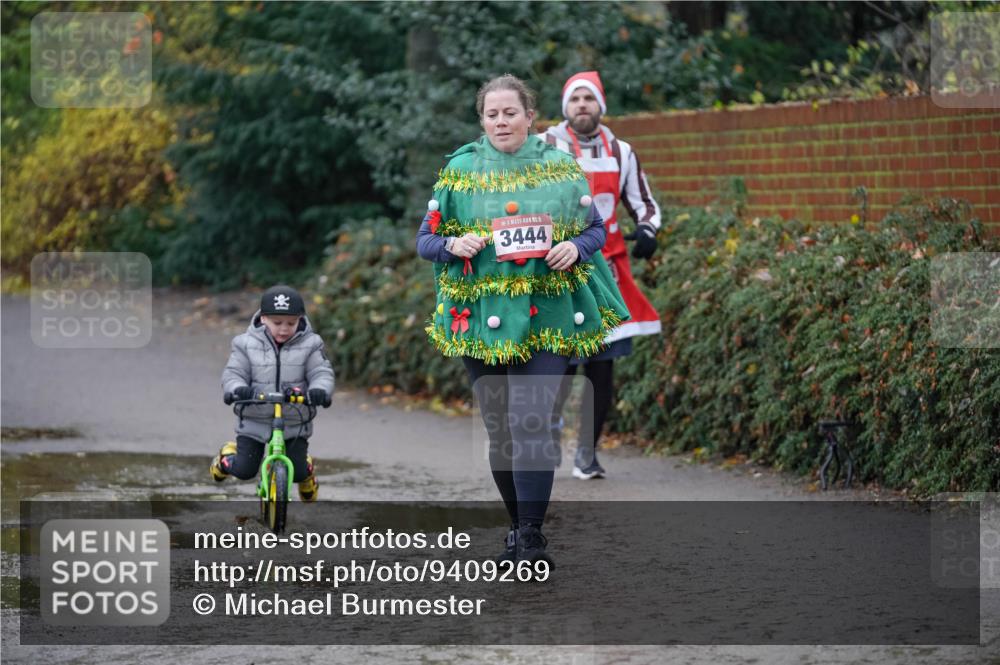 07.12.2025 - St. Pauli X-Mass-Run No. 15 Michael Burmester http://msf.ph/oto/9409269 07.12.2025 11:27:42 Laufen 3444 meine-sportfotos.de