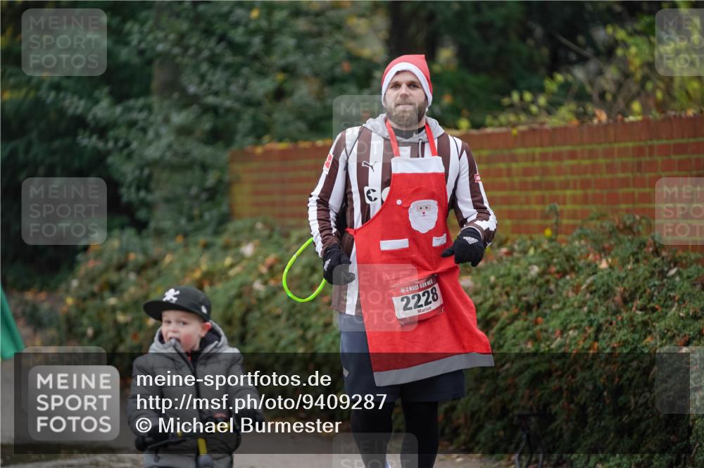 07.12.2025 - St. Pauli X-Mass-Run No. 15 Michael Burmester http://msf.ph/oto/9409287 07.12.2025 11:27:45 Laufen 2228 meine-sportfotos.de