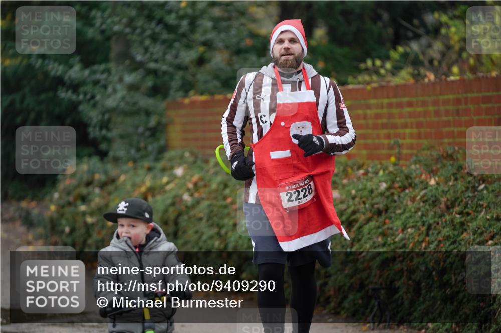 07.12.2025 - St. Pauli X-Mass-Run No. 15 Michael Burmester http://msf.ph/oto/9409290 07.12.2025 11:27:45 Laufen 2228 meine-sportfotos.de