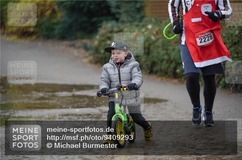 07.12.2025 - St. Pauli X-Mass-Run No. 15 Michael Burmester http://msf.ph/oto/9409293 07.12.2025 11:27:45 Laufen 2228 meine-sportfotos.de