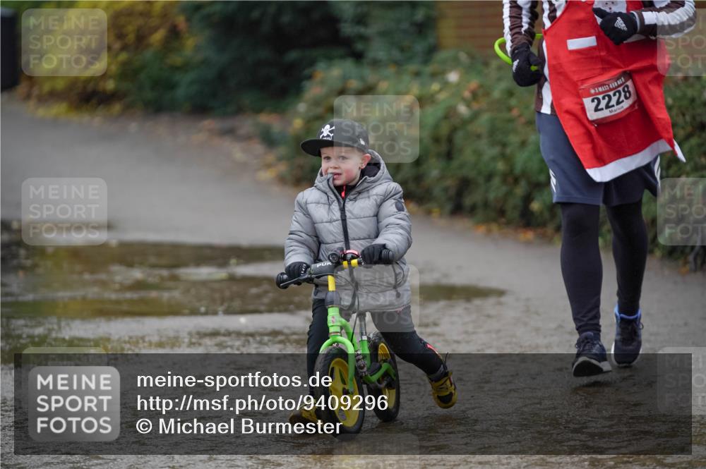 07.12.2025 - St. Pauli X-Mass-Run No. 15 Michael Burmester http://msf.ph/oto/9409296 07.12.2025 11:27:45 Laufen 2228 meine-sportfotos.de
