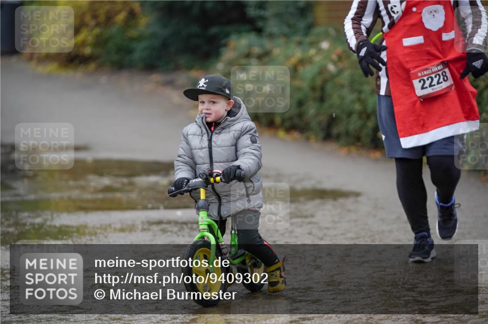 07.12.2025 - St. Pauli X-Mass-Run No. 15 Michael Burmester http://msf.ph/oto/9409302 07.12.2025 11:27:46 Laufen 2228 meine-sportfotos.de