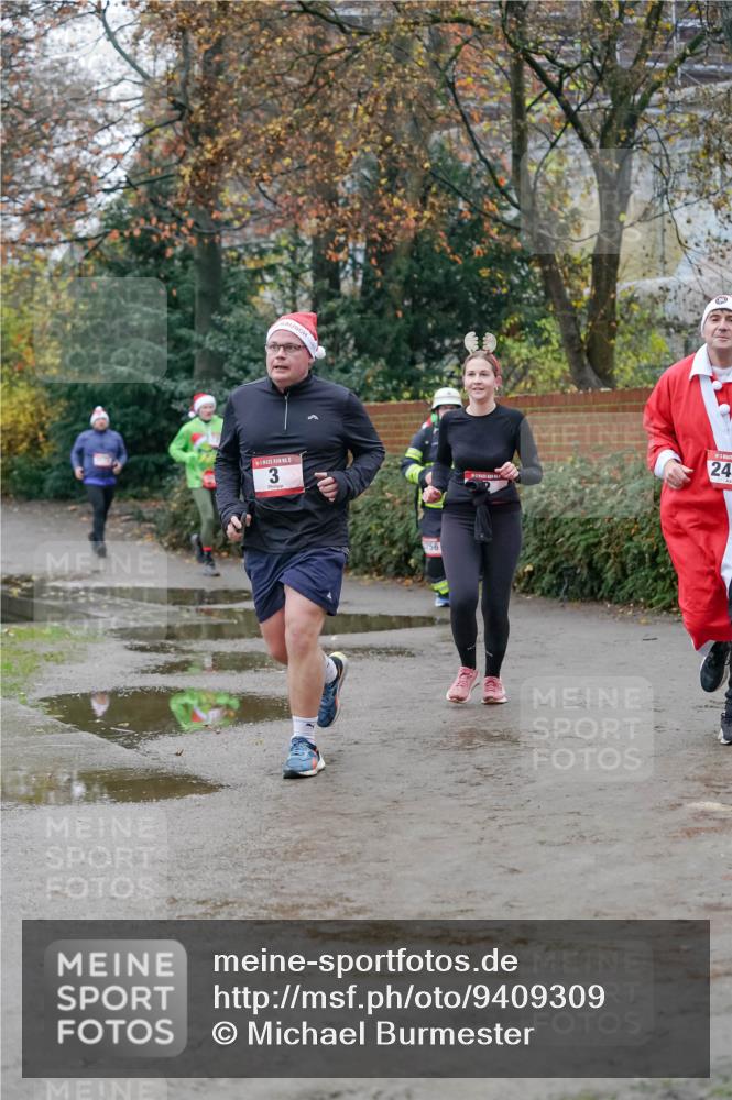 07.12.2025 - St. Pauli X-Mass-Run No. 15 Michael Burmester http://msf.ph/oto/9409309 07.12.2025 09:45:25 Laufen 3, 24 meine-sportfotos.de