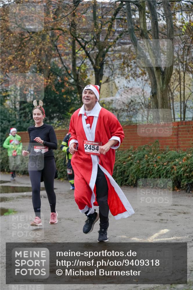 07.12.2025 - St. Pauli X-Mass-Run No. 15 Michael Burmester http://msf.ph/oto/9409318 07.12.2025 09:45:26 Laufen 5, 15, 2454 meine-sportfotos.de
