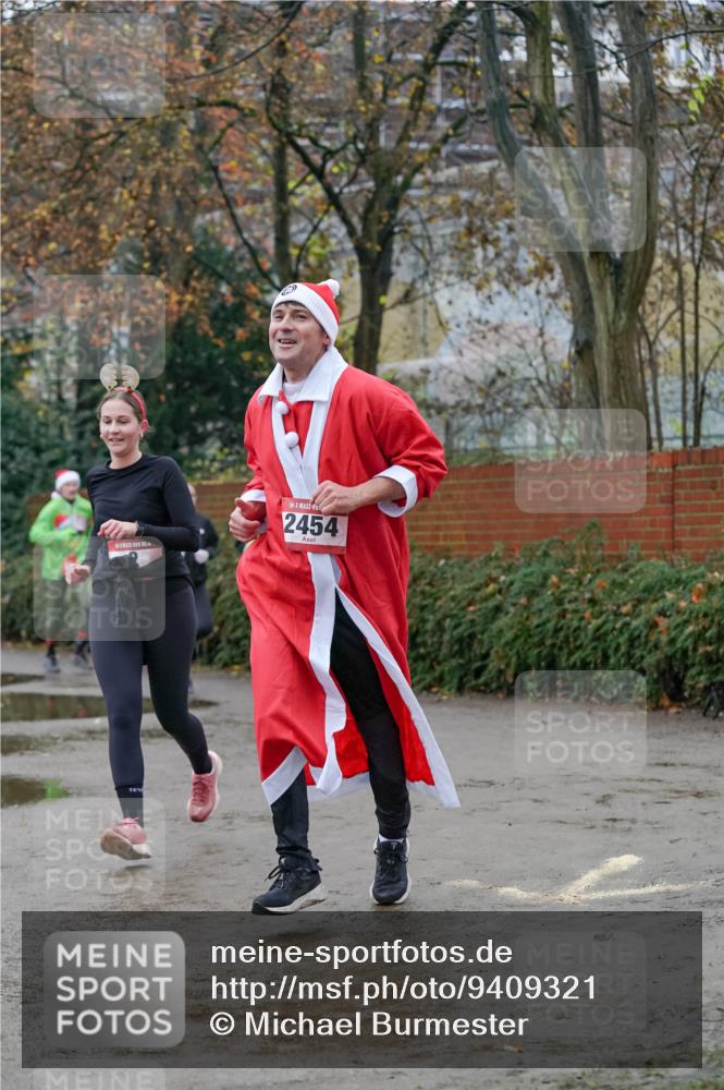 07.12.2025 - St. Pauli X-Mass-Run No. 15 Michael Burmester http://msf.ph/oto/9409321 07.12.2025 09:45:26 Laufen 2454 meine-sportfotos.de
