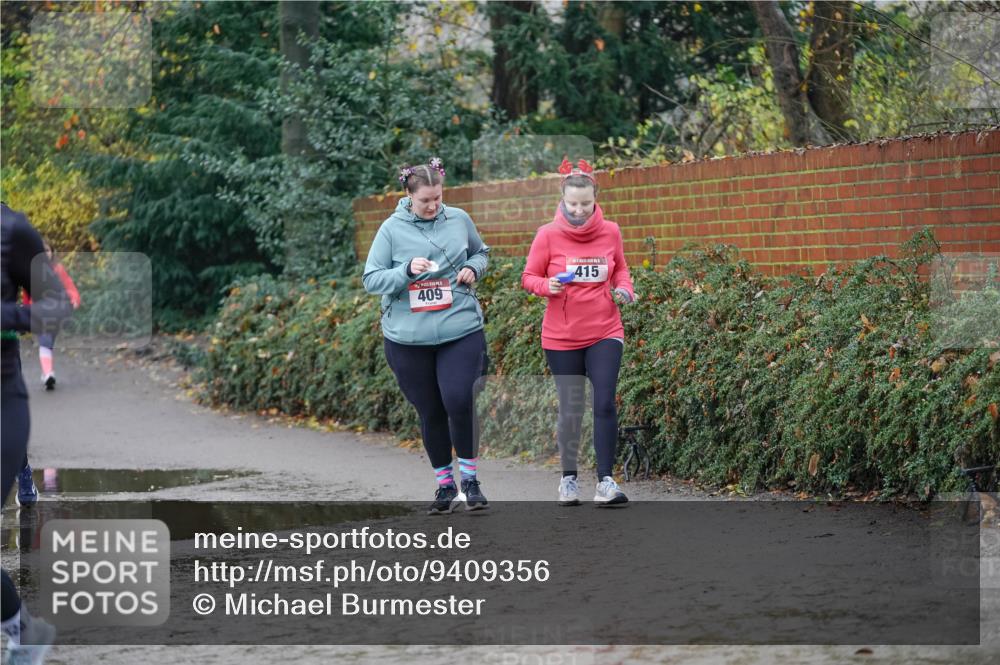 07.12.2025 - St. Pauli X-Mass-Run No. 15 Michael Burmester http://msf.ph/oto/9409356 07.12.2025 11:28:00 Laufen 409, 415 meine-sportfotos.de