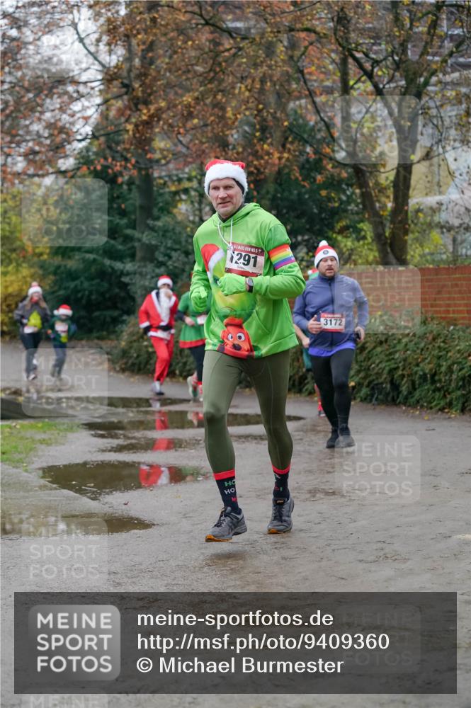 07.12.2025 - St. Pauli X-Mass-Run No. 15 Michael Burmester http://msf.ph/oto/9409360 07.12.2025 09:45:30 Laufen 5, 291, 3172 meine-sportfotos.de