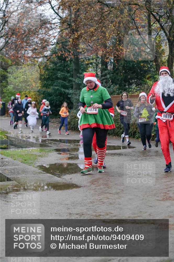 07.12.2025 - St. Pauli X-Mass-Run No. 15 Michael Burmester http://msf.ph/oto/9409409 07.12.2025 09:45:36 Laufen 1074, 3354, 2711, 1070 meine-sportfotos.de
