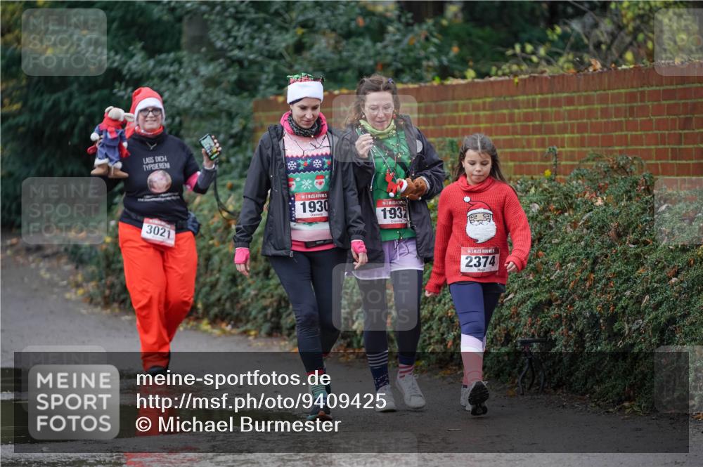 07.12.2025 - St. Pauli X-Mass-Run No. 15 Michael Burmester http://msf.ph/oto/9409425 07.12.2025 11:28:09 Laufen 3021, 1930, 193, 15, 2374 meine-sportfotos.de