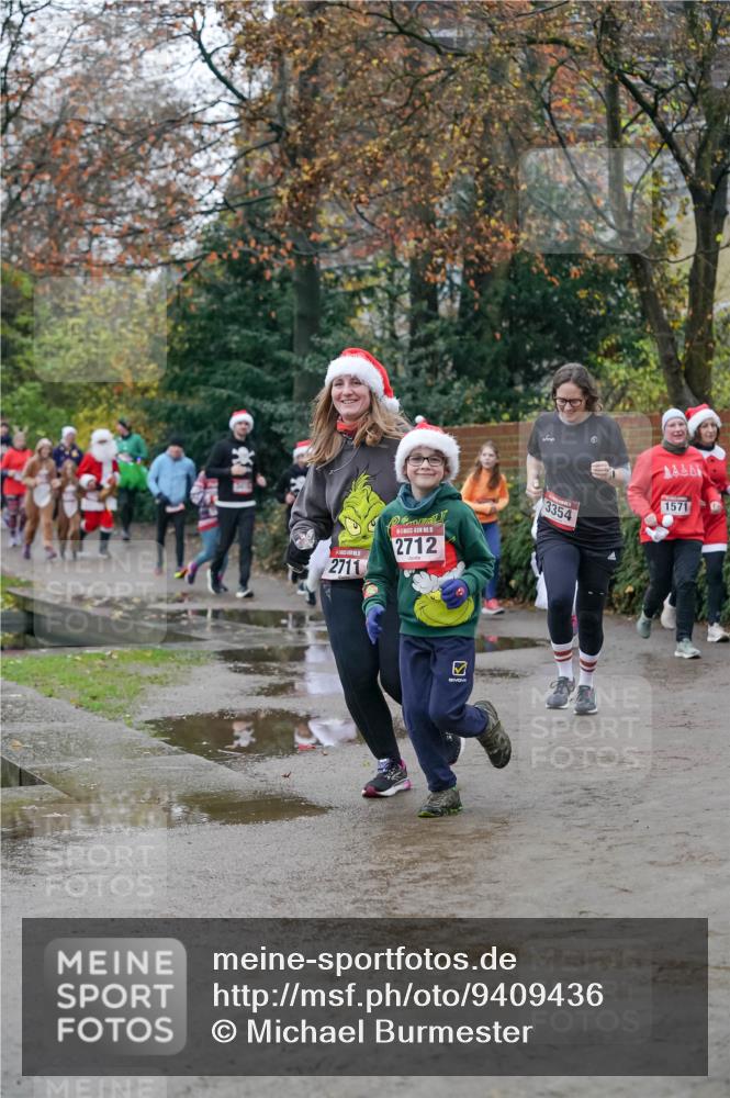 07.12.2025 - St. Pauli X-Mass-Run No. 15 Michael Burmester http://msf.ph/oto/9409436 07.12.2025 09:45:39 Laufen 2711, 2712, 15, 3354, 1571 meine-sportfotos.de