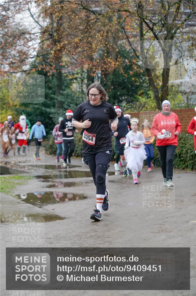 07.12.2025 - St. Pauli X-Mass-Run No. 15 Michael Burmester http://msf.ph/oto/9409451 07.12.2025 09:45:40 Laufen 571, 687, 3354 meine-sportfotos.de