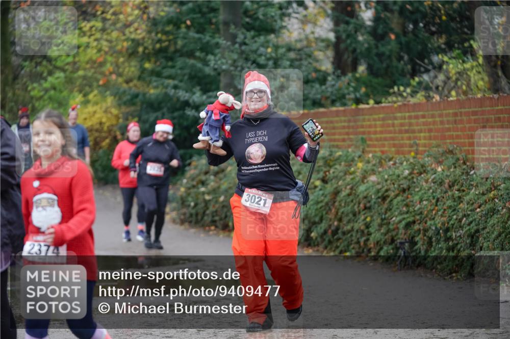 07.12.2025 - St. Pauli X-Mass-Run No. 15 Michael Burmester http://msf.ph/oto/9409477 07.12.2025 11:28:14 Laufen 2374, 3021 meine-sportfotos.de
