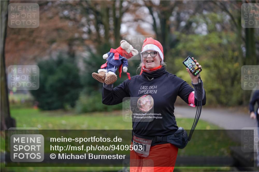 07.12.2025 - St. Pauli X-Mass-Run No. 15 Michael Burmester http://msf.ph/oto/9409503 07.12.2025 11:28:17 Laufen 15, 3021 meine-sportfotos.de