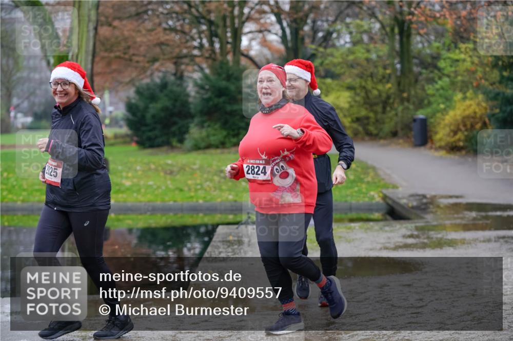 07.12.2025 - St. Pauli X-Mass-Run No. 15 Michael Burmester http://msf.ph/oto/9409557 07.12.2025 11:28:23 Laufen 25, 5, 2824 meine-sportfotos.de