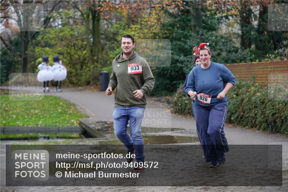 07.12.2025 - St. Pauli X-Mass-Run No. 15 Michael Burmester http://msf.ph/oto/9409572 07.12.2025 11:28:26 Laufen 933, 926 meine-sportfotos.de