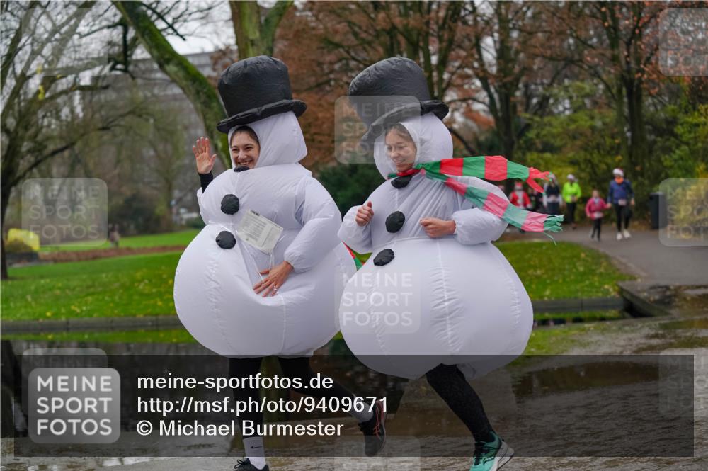 07.12.2025 - St. Pauli X-Mass-Run No. 15 Michael Burmester http://msf.ph/oto/9409671 07.12.2025 11:28:42 Laufen  meine-sportfotos.de