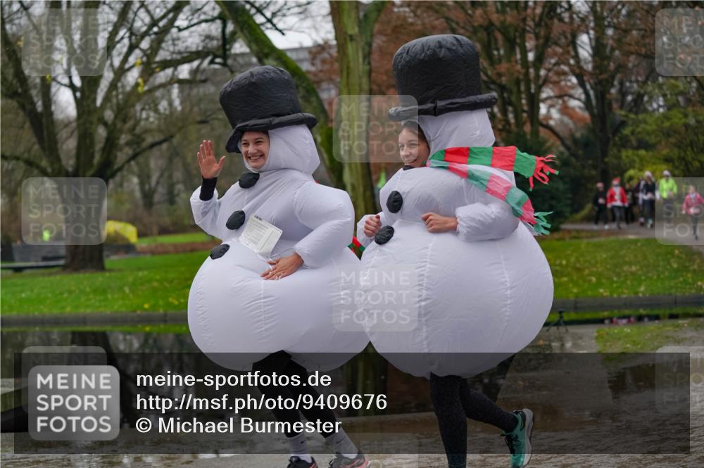 07.12.2025 - St. Pauli X-Mass-Run No. 15 Michael Burmester http://msf.ph/oto/9409676 07.12.2025 11:28:42 Laufen  meine-sportfotos.de