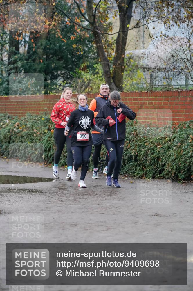 07.12.2025 - St. Pauli X-Mass-Run No. 15 Michael Burmester http://msf.ph/oto/9409698 07.12.2025 09:46:10 Laufen 1910, 390 meine-sportfotos.de