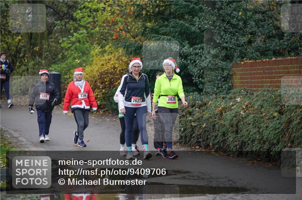 07.12.2025 - St. Pauli X-Mass-Run No. 15 Michael Burmester http://msf.ph/oto/9409706 07.12.2025 11:28:56 Laufen 345, 339, 2630, 2627 meine-sportfotos.de