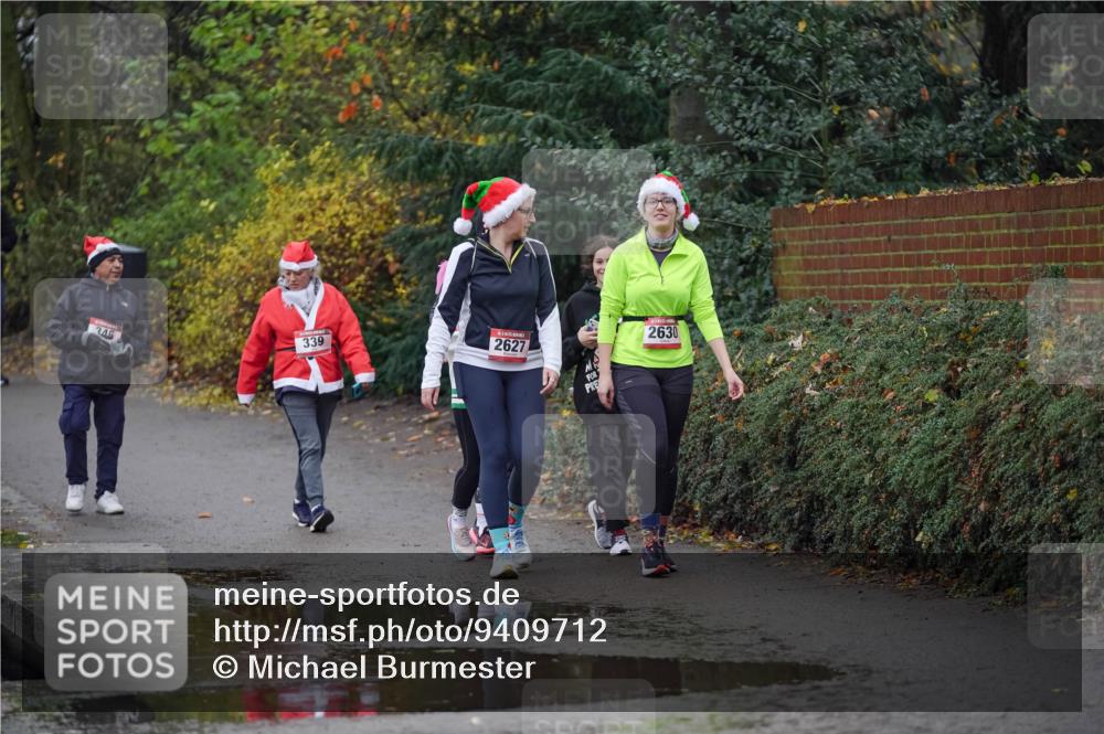 07.12.2025 - St. Pauli X-Mass-Run No. 15 Michael Burmester http://msf.ph/oto/9409712 07.12.2025 11:28:57 Laufen 345, 339, 2627, 2630 meine-sportfotos.de
