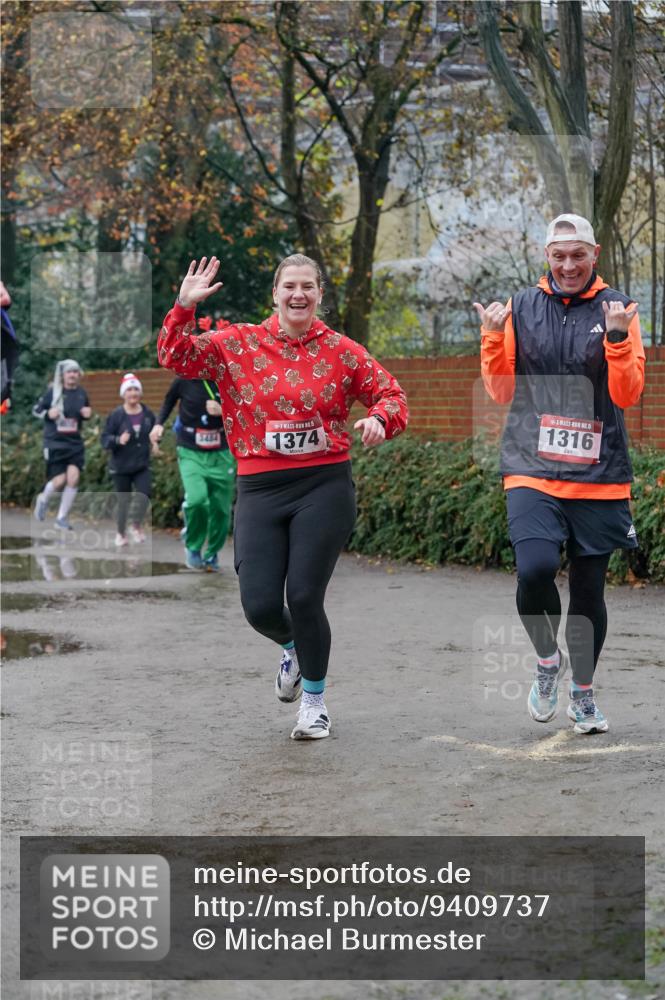 07.12.2025 - St. Pauli X-Mass-Run No. 15 Michael Burmester http://msf.ph/oto/9409737 07.12.2025 09:46:13 Laufen 1464, 5, 1374, 15, 1316 meine-sportfotos.de
