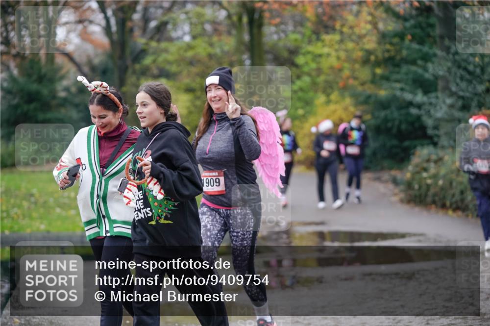 07.12.2025 - St. Pauli X-Mass-Run No. 15 Michael Burmester http://msf.ph/oto/9409754 07.12.2025 11:29:05 Laufen 1909 meine-sportfotos.de