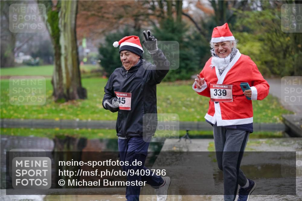 07.12.2025 - St. Pauli X-Mass-Run No. 15 Michael Burmester http://msf.ph/oto/9409786 07.12.2025 11:29:10 Laufen 15, 45, 15, 339 meine-sportfotos.de