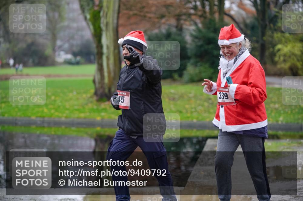 07.12.2025 - St. Pauli X-Mass-Run No. 15 Michael Burmester http://msf.ph/oto/9409792 07.12.2025 11:29:10 Laufen 15, 45, 5, 339 meine-sportfotos.de