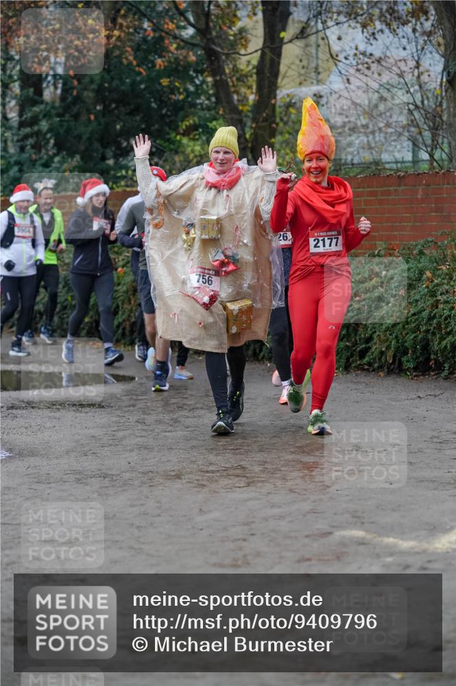 07.12.2025 - St. Pauli X-Mass-Run No. 15 Michael Burmester http://msf.ph/oto/9409796 07.12.2025 09:46:21 Laufen 3904, 756, 26, 2177 meine-sportfotos.de