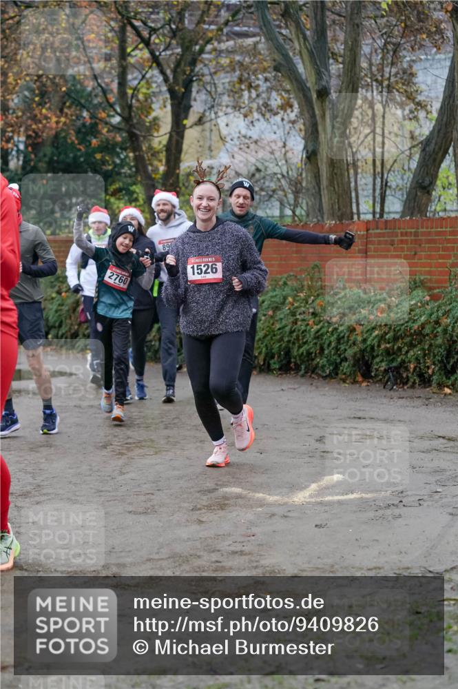 07.12.2025 - St. Pauli X-Mass-Run No. 15 Michael Burmester http://msf.ph/oto/9409826 07.12.2025 09:46:23 Laufen 2760, 896, 1, 1526 meine-sportfotos.de