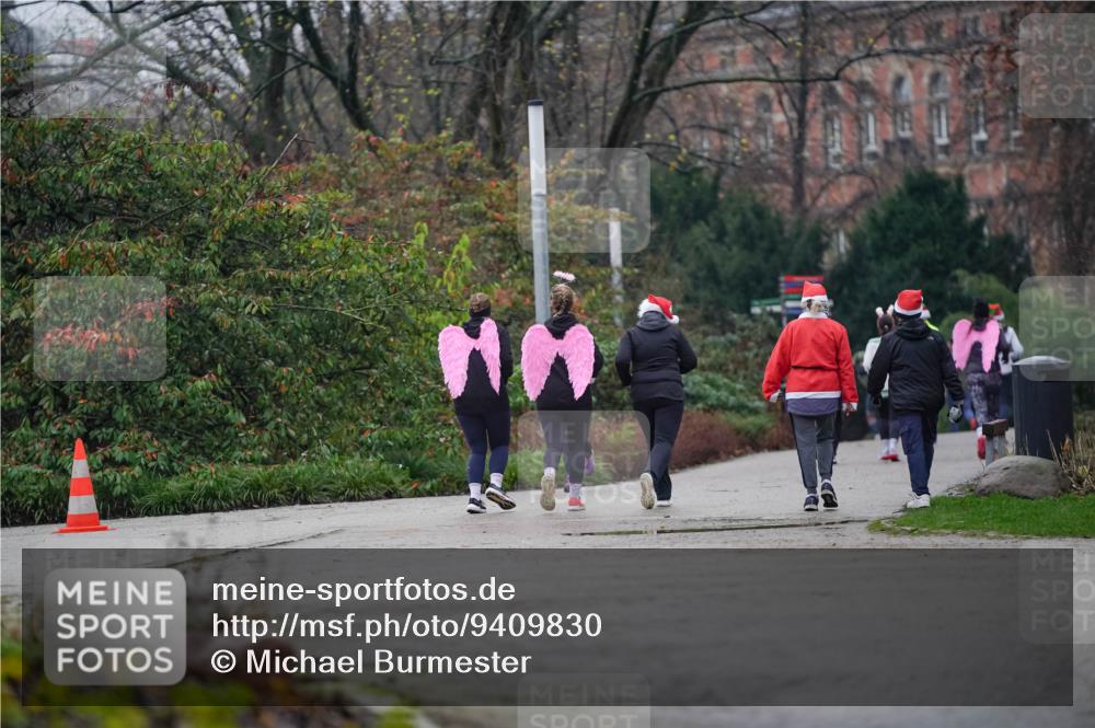 07.12.2025 - St. Pauli X-Mass-Run No. 15 Michael Burmester http://msf.ph/oto/9409830 07.12.2025 11:29:38 Laufen  meine-sportfotos.de