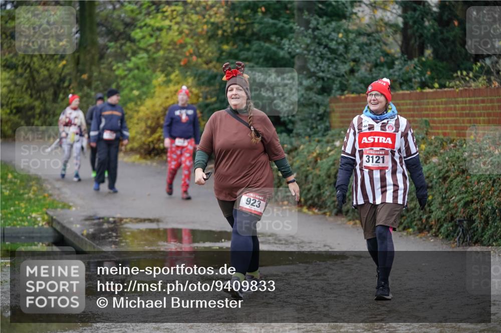 07.12.2025 - St. Pauli X-Mass-Run No. 15 Michael Burmester http://msf.ph/oto/9409833 07.12.2025 11:29:56 Laufen 923, 15, 3121 meine-sportfotos.de