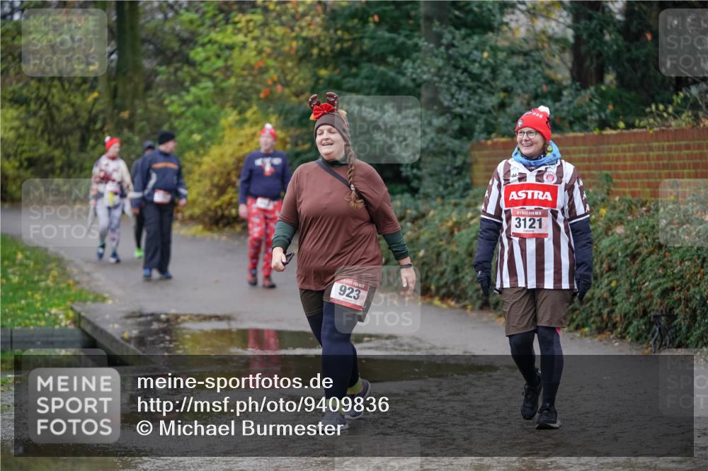 07.12.2025 - St. Pauli X-Mass-Run No. 15 Michael Burmester http://msf.ph/oto/9409836 07.12.2025 11:29:56 Laufen 923, 15, 3121 meine-sportfotos.de