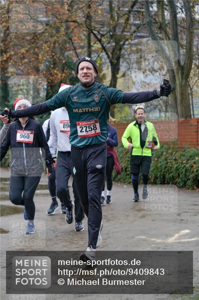 07.12.2025 - St. Pauli X-Mass-Run No. 15 Michael Burmester http://msf.ph/oto/9409843 07.12.2025 09:46:26 Laufen 960, 89, 15, 2758 meine-sportfotos.de