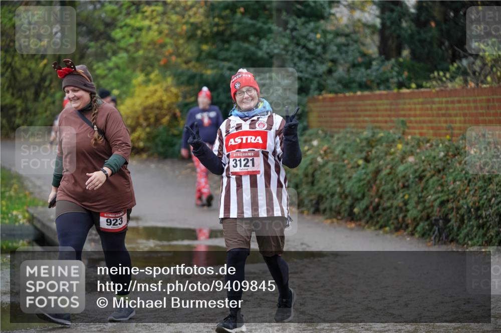 07.12.2025 - St. Pauli X-Mass-Run No. 15 Michael Burmester http://msf.ph/oto/9409845 07.12.2025 11:29:57 Laufen 923, 5, 3121 meine-sportfotos.de