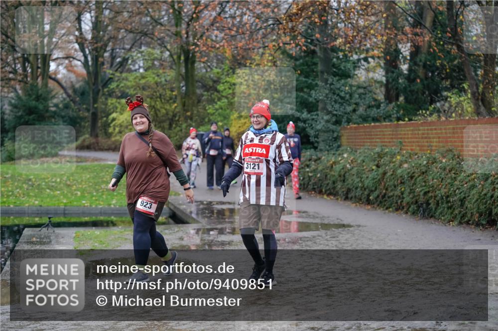 07.12.2025 - St. Pauli X-Mass-Run No. 15 Michael Burmester http://msf.ph/oto/9409851 07.12.2025 11:29:58 Laufen 923, 3121 meine-sportfotos.de