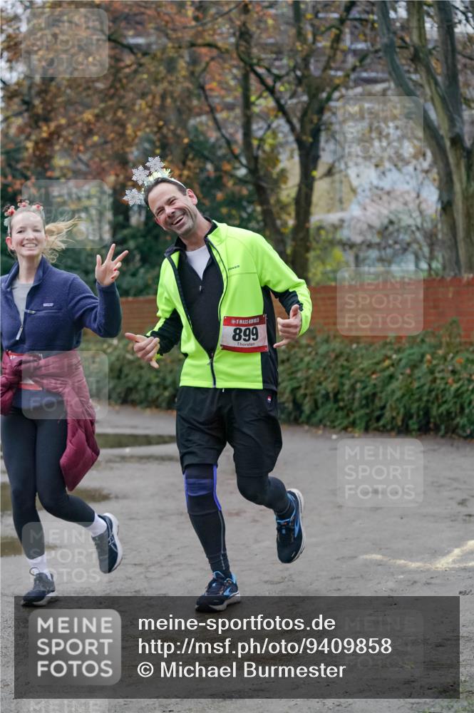 07.12.2025 - St. Pauli X-Mass-Run No. 15 Michael Burmester http://msf.ph/oto/9409858 07.12.2025 09:46:28 Laufen 899 meine-sportfotos.de
