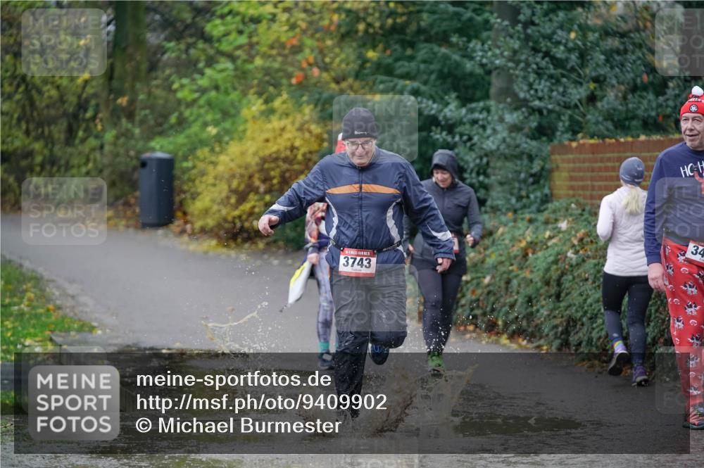 07.12.2025 - St. Pauli X-Mass-Run No. 15 Michael Burmester http://msf.ph/oto/9409902 07.12.2025 11:30:06 Laufen 3743, 34 meine-sportfotos.de