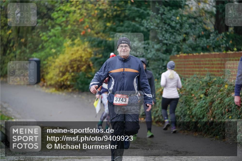 07.12.2025 - St. Pauli X-Mass-Run No. 15 Michael Burmester http://msf.ph/oto/9409923 07.12.2025 11:30:07 Laufen 15, 3743 meine-sportfotos.de